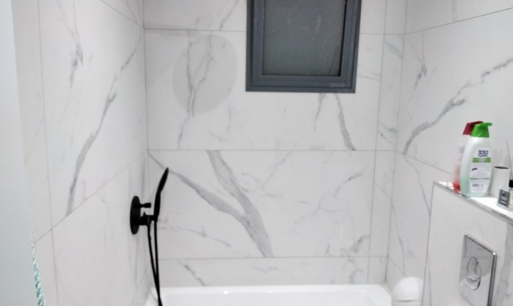 אריחי קרמיקה