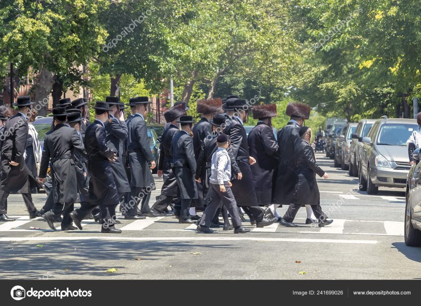 depositphotos_241699026-stock-photo-orthodox-jews-wearing-special-clothes.jpg