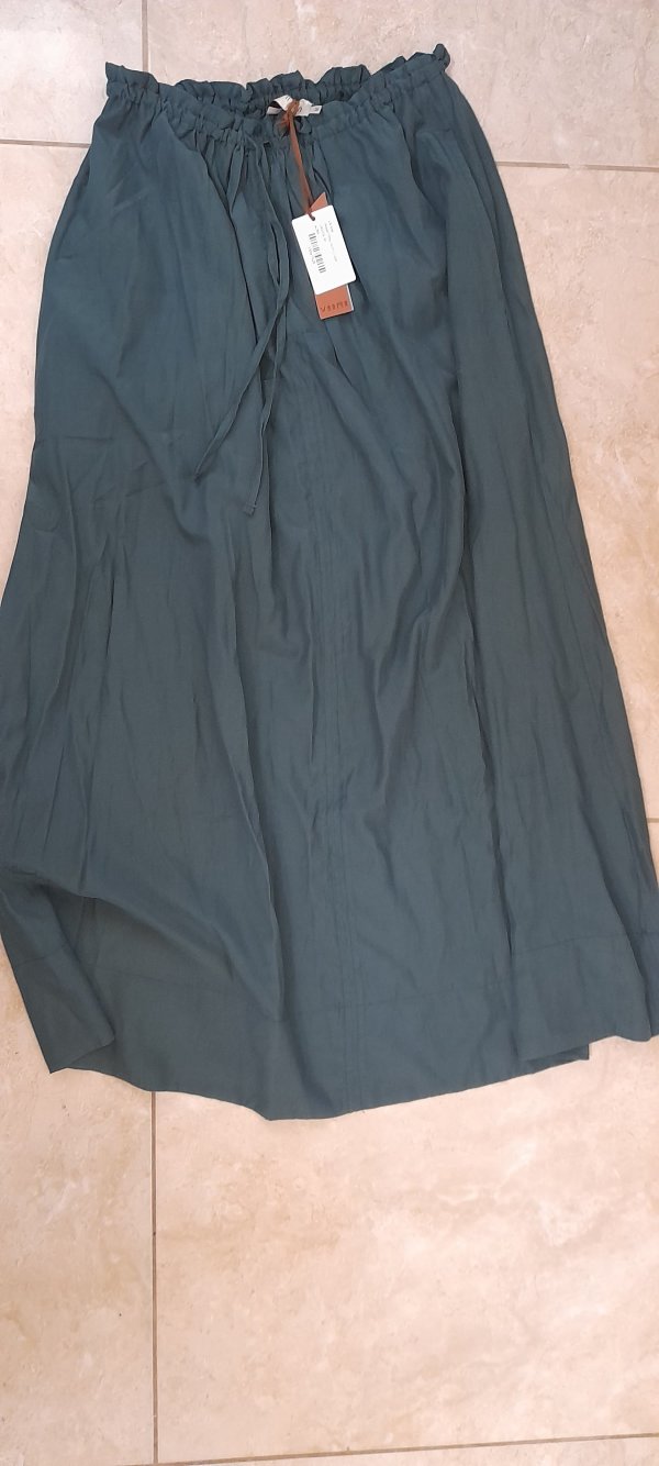 חצאית חמודה