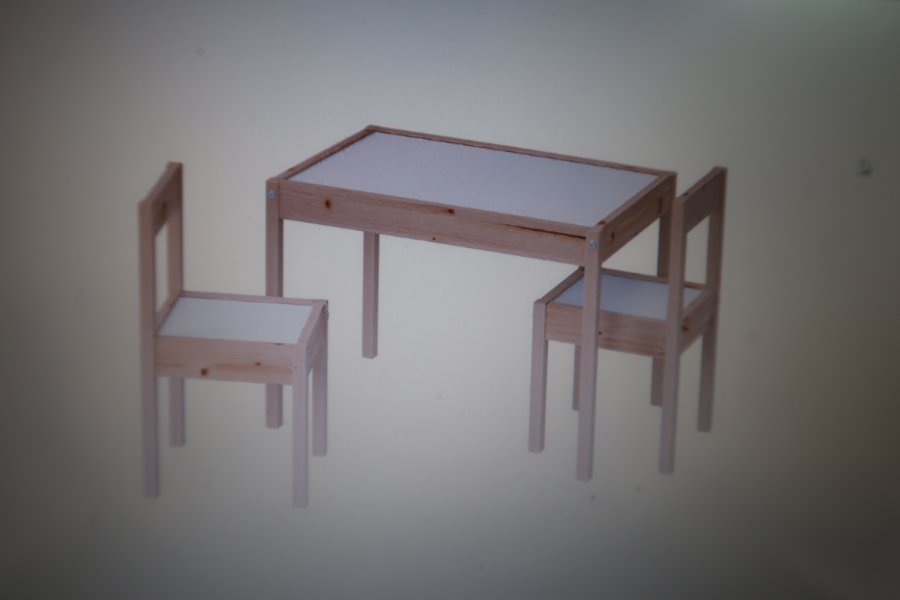 שולחן וכיסאות לילדים -מ איקאה