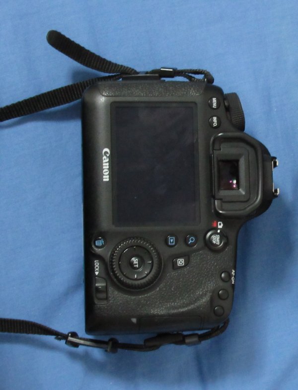 מצלמת קנון EOS 6D