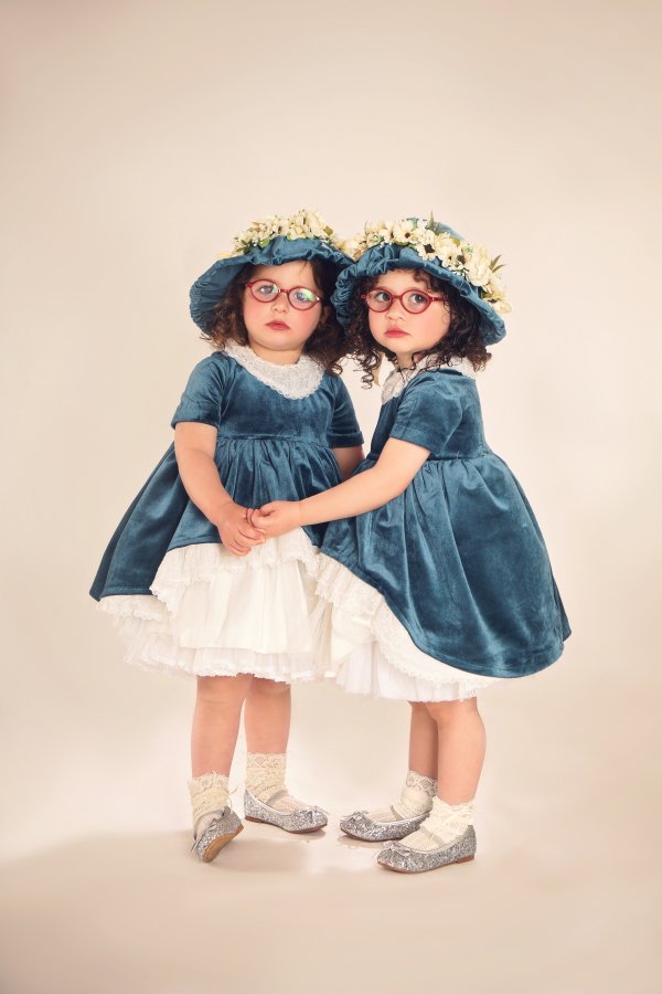 בובות חרסינה.jpg