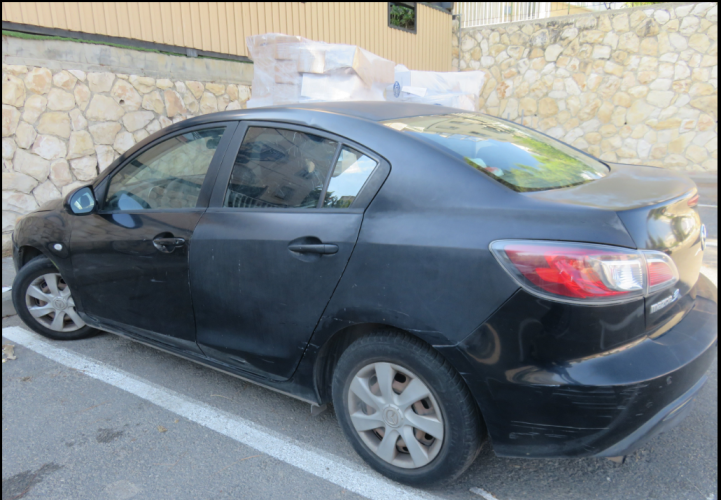 מאזדה 3 שנת 2011 במצב מעולה!!