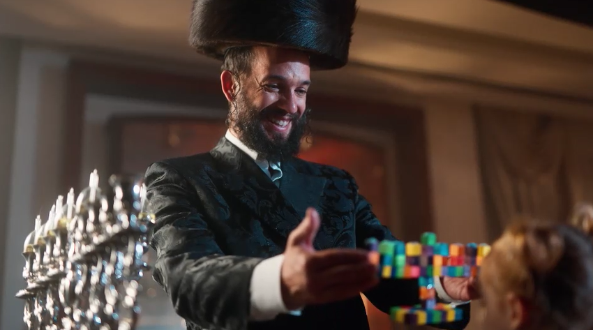 החנוכה הזה נדליק להם את האור!