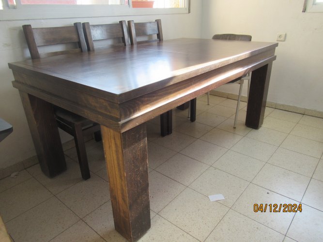 שולחן סלון למכירה