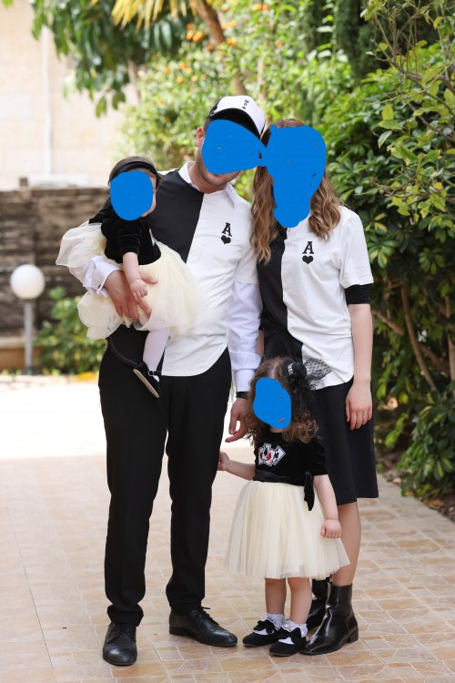 תחפושת משפחתית קלפי מלחמה