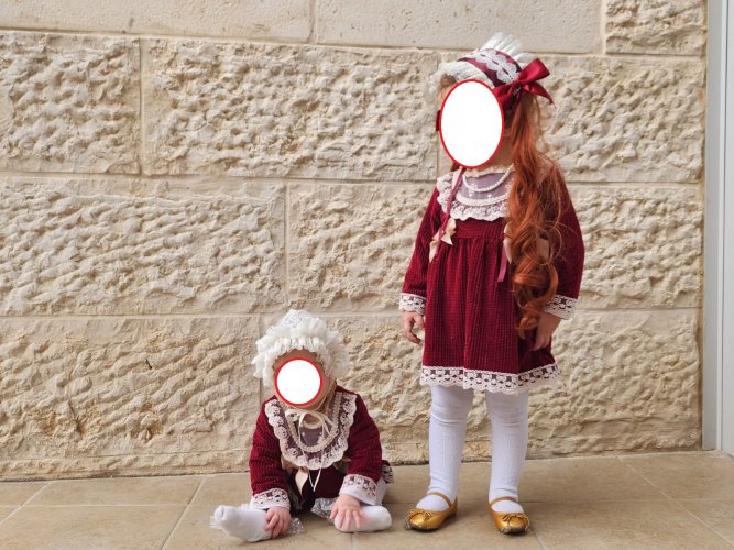 בובות חרסינה שנה ושנתים בערך.jpg