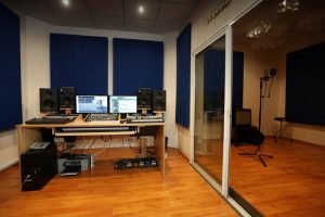 ציוד אולפן מקצועי, כחדש לא היה בשימוש