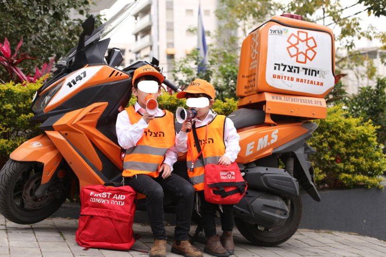 תחפושות הצלה.jpg