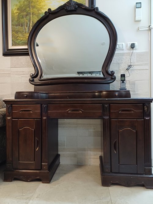 שידת טואלט מעץ מלא