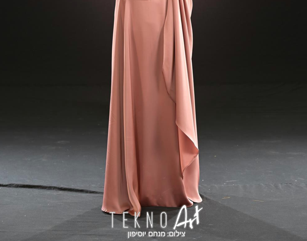 למכירה 2 שמלות ערב של רחל סיטבון