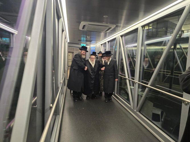 וְלַקָּרוֹב אָמַר ה' וּרְפָאתִיו > תפילת רבים לרפואת מרן האדמו"ר מויזניץ שליט"א