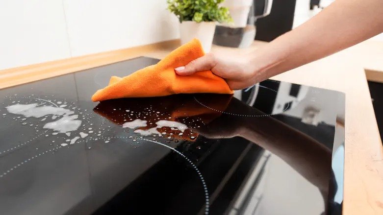 שעות אחרונות לרכישה: פתרון חדשני להכשרת כיריים אינדוקציה לפסח