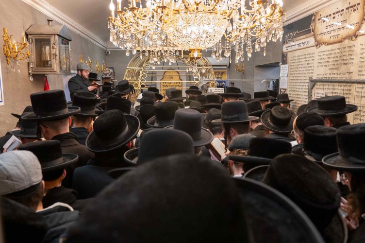 גלריה מסכמת: רבבות יהודים בהילולת הרבי ר' אלימלך מליז'נסק זיע"א