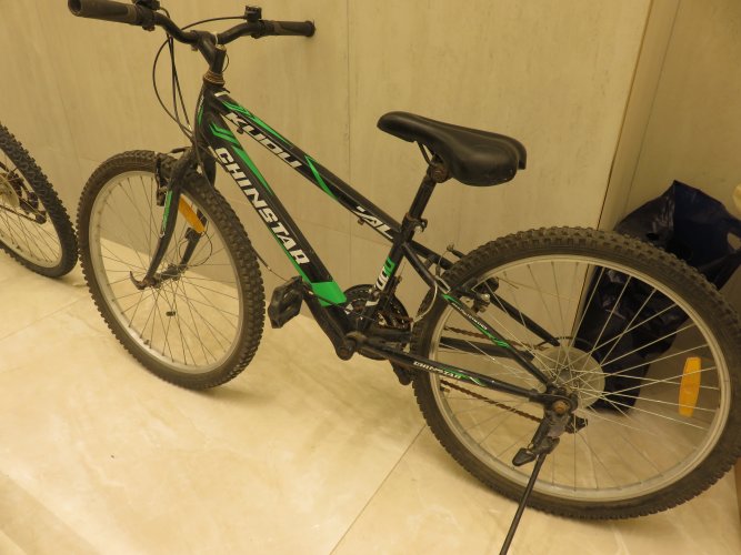 2  זוגות אופניים