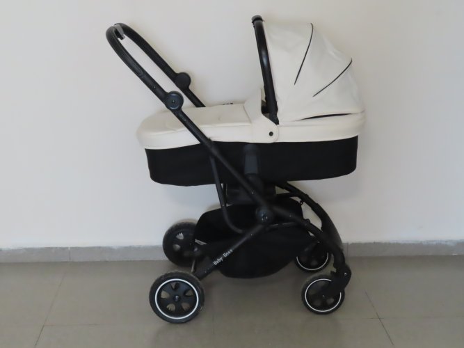 עגלת בייבי בוס