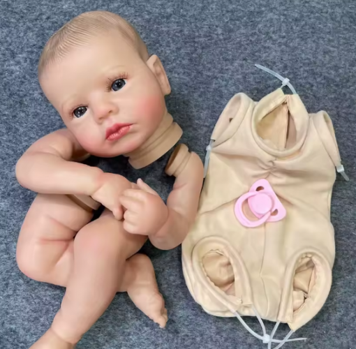 בובה מדהימה.PNG