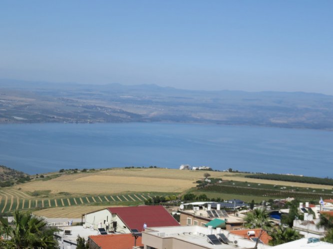 "לנוף קסום לכנרת ולניקיון ברמה אחרת – דירת נופש מושלמת עבורכם."