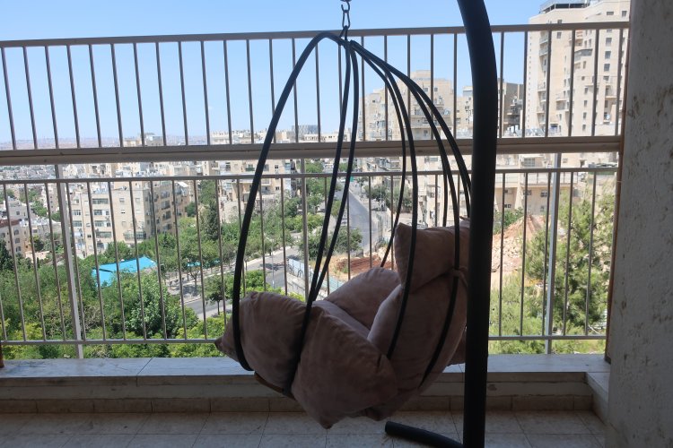 דירה 4 חדרים ברוממה ירושלים לחופש!!!