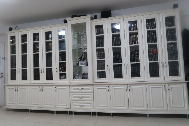 ספריית קודש מושלמת במצב ממש חדש