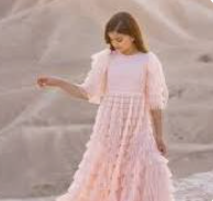 מחפשת שמלה של רחל סיטבון להשכרה או למכירה