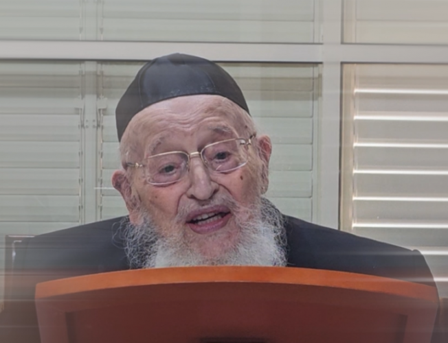 בגיל 100: המקרה החריג שגרם לזקן ראשי הישבות להתגייס לעזרה