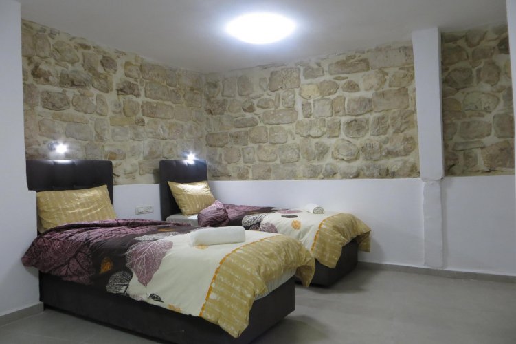 "אחוזת תפארת צפת" יחידות נופש בעיר העתיקה