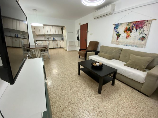 יהושע בן נון 12, גבעת זאב