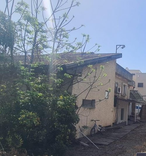 ייחודי!! בית פרטי ענק בעפולה עילית צמוד לבניה החדשה 240 מ"ר . לעסק/מרפאה/רשת/מוסד