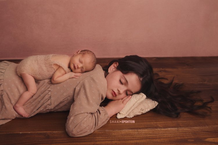 405A1542 לוגו.jpg