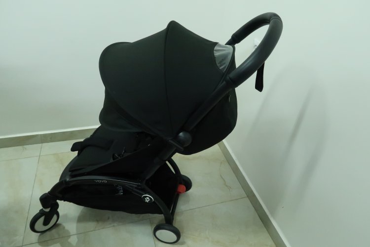 טיולון יויו 3 החדשה בצבע שחור במחיר הקרן