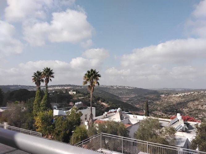 למכירה בעמנואל