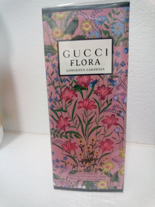 בושם לאישה FLORA GORGEOUS GARDENIA א.ד.פ.