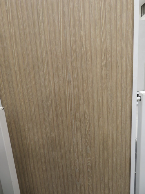 וודלי ליין רדווד עץ.png