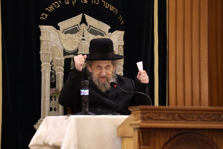 משא מנהיג הדור באור ישראל.jpg