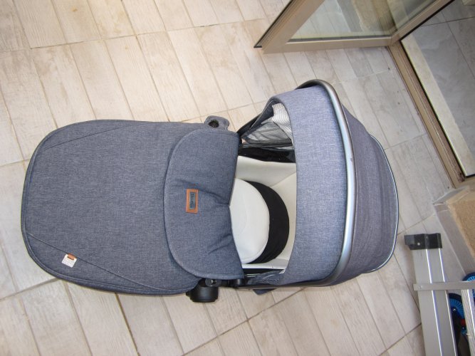 למכירה עגלת סילור קרוס טיולון + אמבטיה מצב מעולה