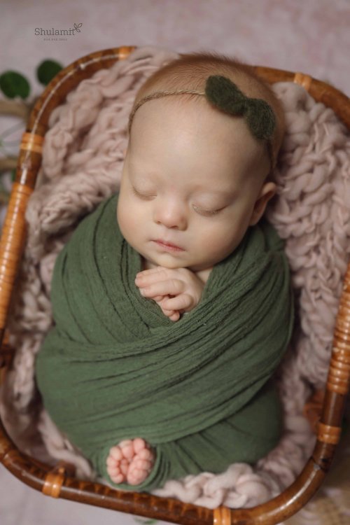 ניובורן יהודית באיכות לצפיה 0548483863 (5).jpg