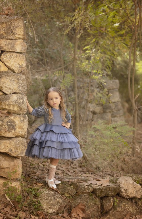 למכירה כמות סטים להשכרת שמלות או לפרטי