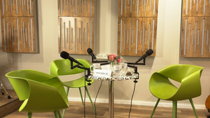 אפרת ברזל ועלי שיח מציגים: סדרת פודקאסטים מטלטלת על ילדים מיוחדים