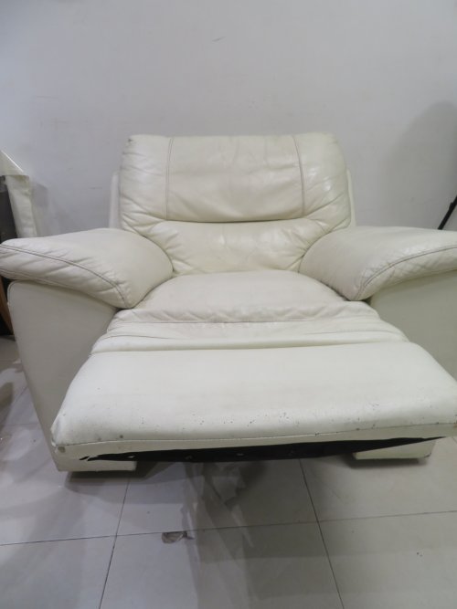 למכירה שולחן משרדי, כורסא ועמודון בבני ברק