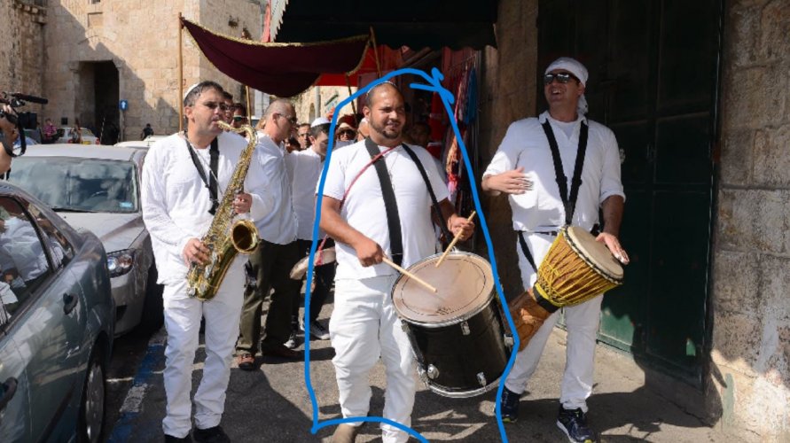 תחפושת למתופף שדרוג.jpg