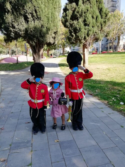 תחפושת פורים.jpg