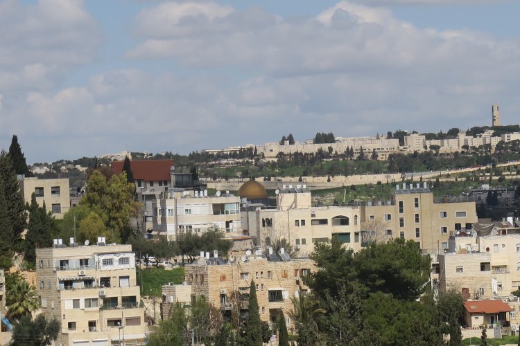 נוף מהגג להר הבית.JPG