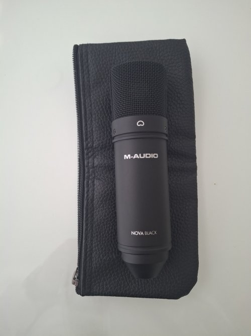 מיקרופון אולפני חברת M-Audio (nova black)
