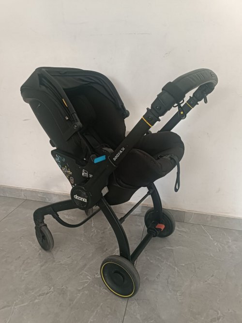 דונה איקס שחורה. מצב מעולה. 1800 שח