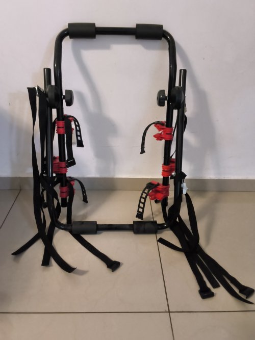 מתקן לאופניים לרכב