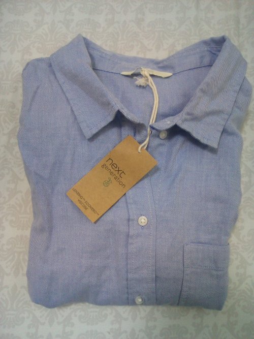 חולצת תלבושת