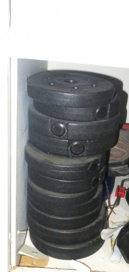 סט משקולות + סטנדים + מיטת אימון לכושר