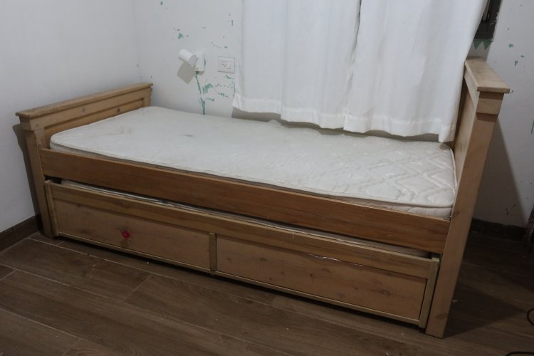 למכירה מיטת נוער