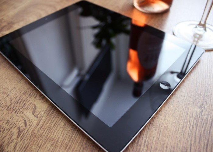 Exclusive-Mockup-iPad-in-style-wine.jpg
